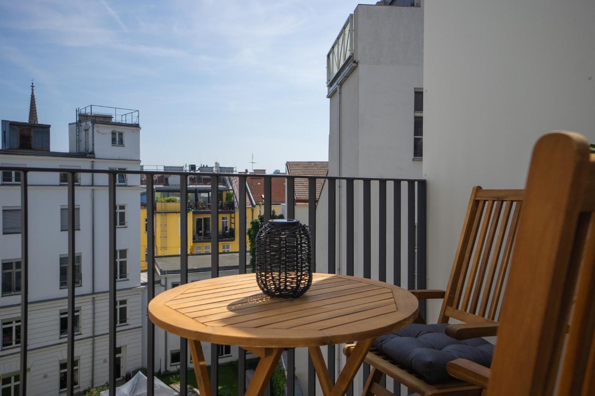 Bright Stylish Apartment With A Balcony In A Top Location Βιέννη Εξωτερικό φωτογραφία